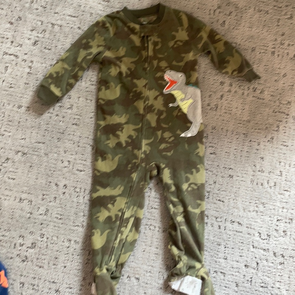 2T Carter’s Fleece Footed Pajamas